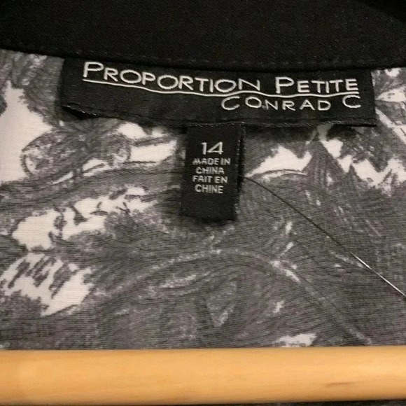 NWT Conrad C Jacket  14P - Picture 3 of 8